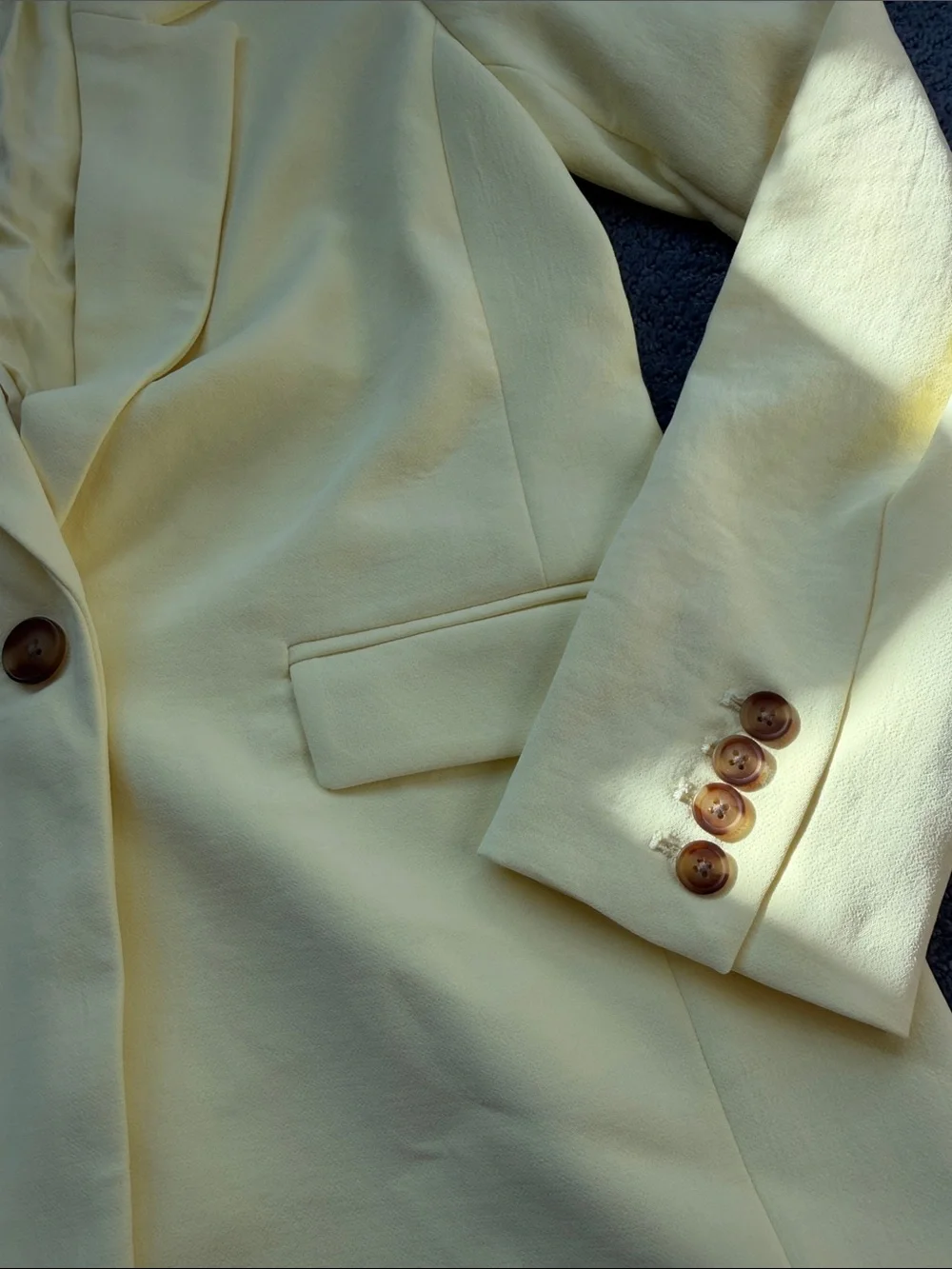 On 34th Light Yellow Single-Button Tailored Blazer